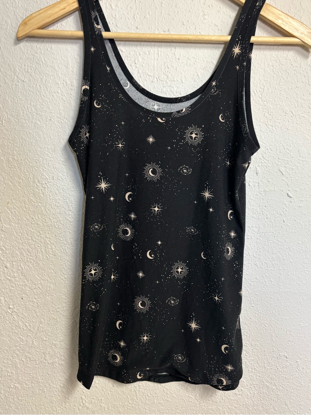 No Boundaries Celestial Moon Stars Tank Top Black S